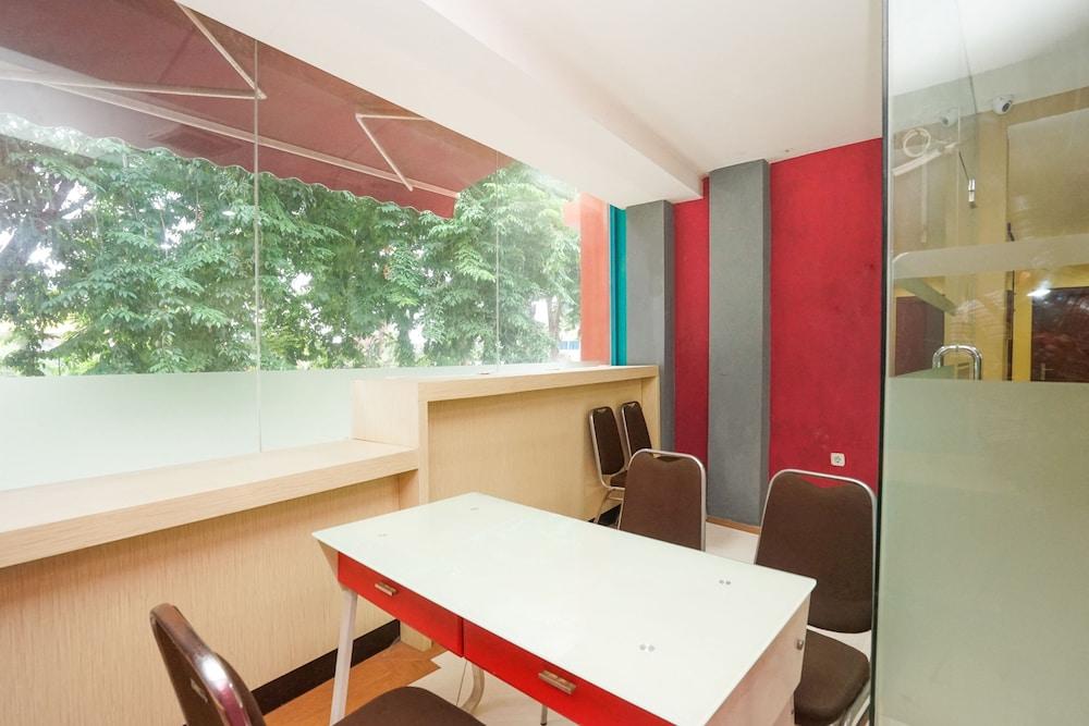 Oyo 277 Rukotel Near Rsu Adi Husada Undaan Kota Sorabaya Extérieur photo