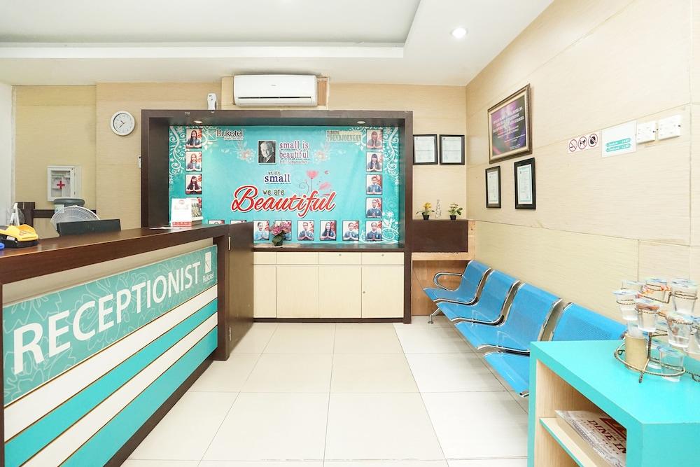 Oyo 277 Rukotel Near Rsu Adi Husada Undaan Kota Sorabaya Extérieur photo