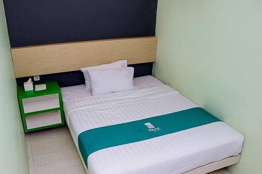 Oyo 277 Rukotel Near Rsu Adi Husada Undaan Kota Sorabaya Extérieur photo