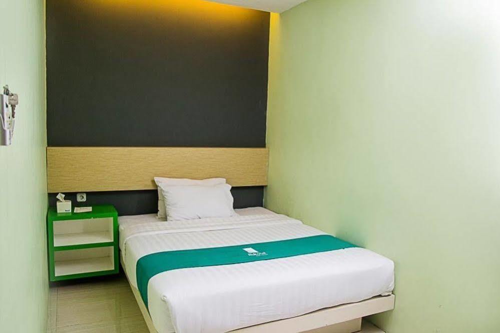 Oyo 277 Rukotel Near Rsu Adi Husada Undaan Kota Sorabaya Extérieur photo