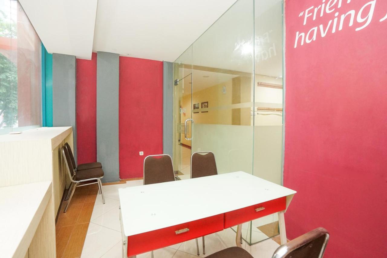 Oyo 277 Rukotel Near Rsu Adi Husada Undaan Kota Sorabaya Extérieur photo