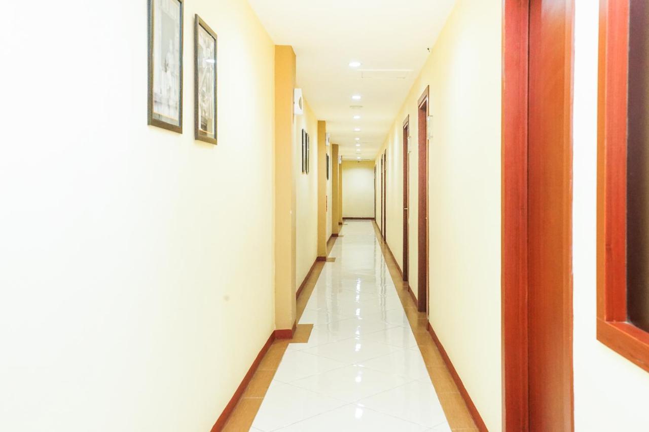 Oyo 277 Rukotel Near Rsu Adi Husada Undaan Kota Sorabaya Extérieur photo