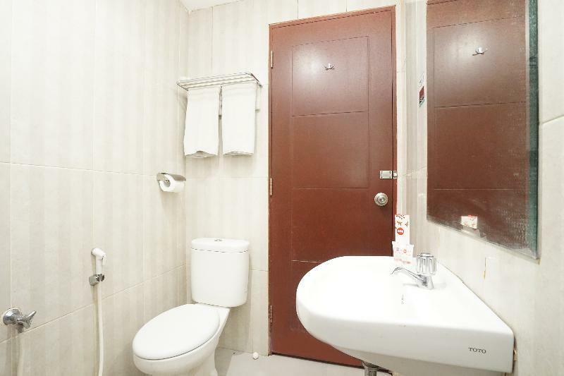 Oyo 277 Rukotel Near Rsu Adi Husada Undaan Kota Sorabaya Extérieur photo